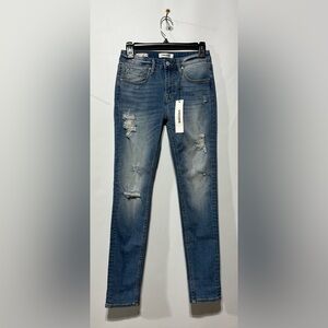 Vigoss Thompson Tomboy Women's Distressed Skinny Jeans  Size 25 Inseam 29” NWT
